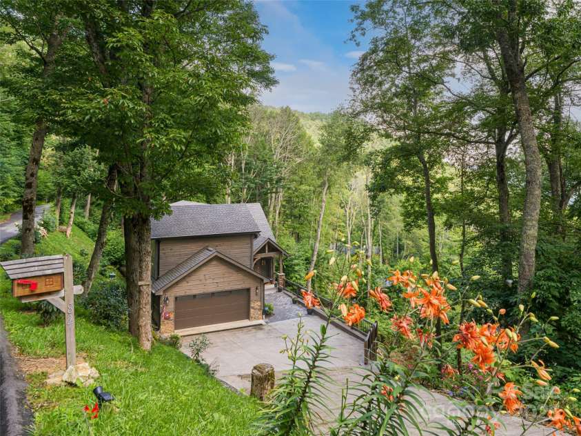 82 Gadohi Trail, Maggie Valley, NC 28751.  MLS# CAR4283632, YatesRealty ID 35163. Oversized parcel