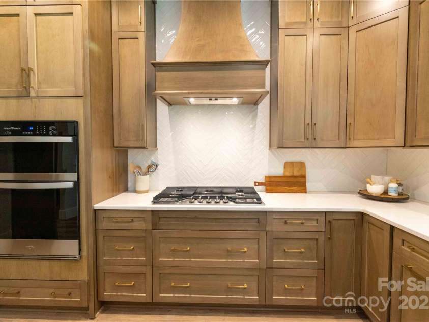 1875 Rock Hill Church Road, Matthews, NC 28104.  MLS# CAR4205208, YatesRealty ID 35164. 