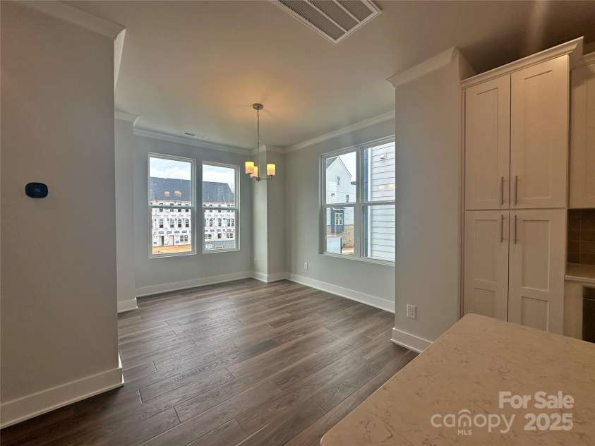 2035 Clarksdale Drive, Charlotte, NC 28206.  MLS# CAR4227622, YatesRealty ID 35165. Dining Area.