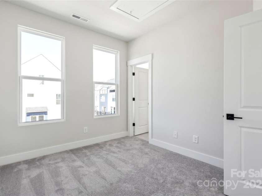 2013 Clarksdale Drive, Charlotte, NC 28206.  MLS# CAR4254067, YatesRealty ID 35166. Guest Bedroom with full en-suite Bath