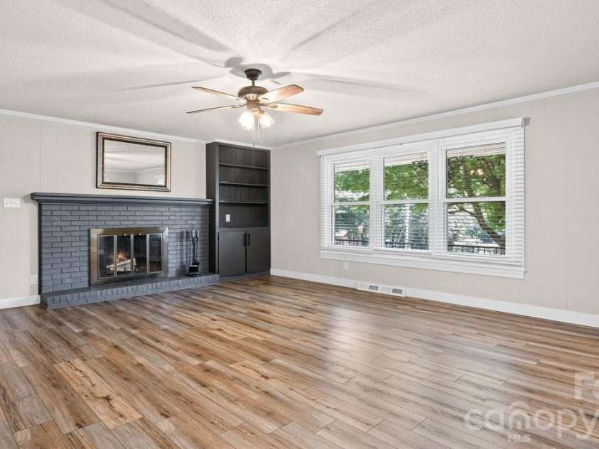 706 Hedrick Drive, Statesville, NC 28677.  MLS# CAR4399406, YatesRealty ID 35168. 
