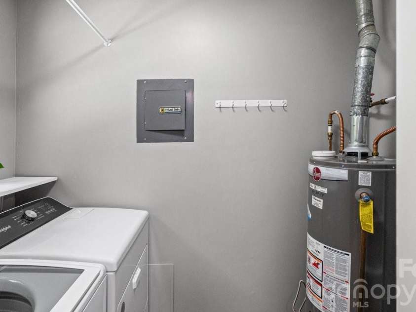 706 Hedrick Drive, Statesville, NC 28677.  MLS# CAR4399406, YatesRealty ID 35168. Laundry Room