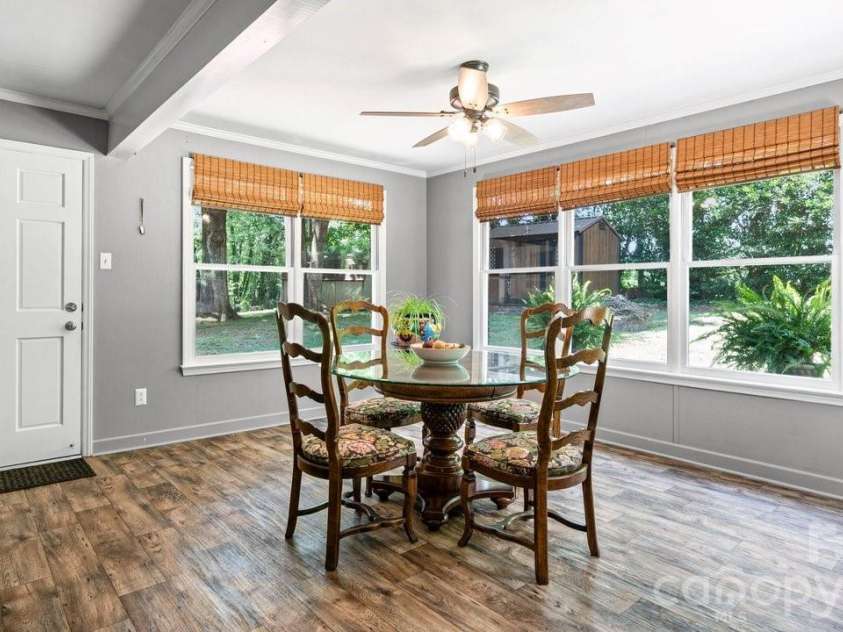 706 Hedrick Drive, Statesville, NC 28677.  MLS# CAR4399406, YatesRealty ID 35168. Sun Room