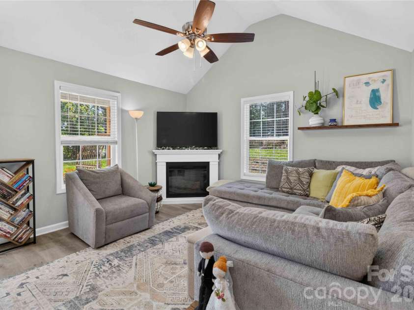 4644 Karwood Drive, Rock Hill, SC 29732.  MLS# CAR4398172, YatesRealty ID 35169. 