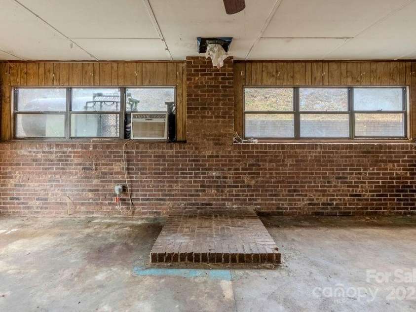 170 Clifton Avenue, Bryson City, NC 28713.  MLS# CAR4332126, YatesRealty ID 3517. 