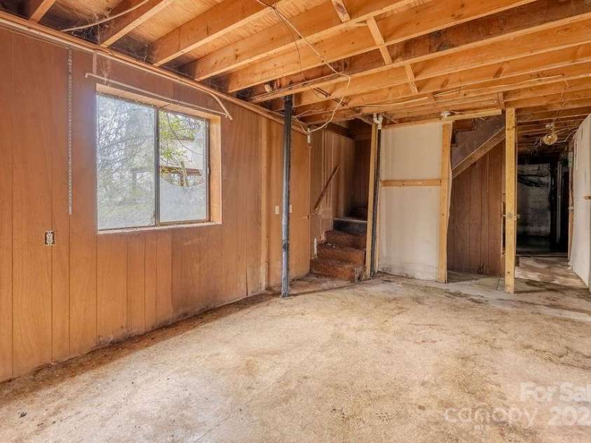 170 Clifton Avenue, Bryson City, NC 28713.  MLS# CAR4332126, YatesRealty ID 3517. 