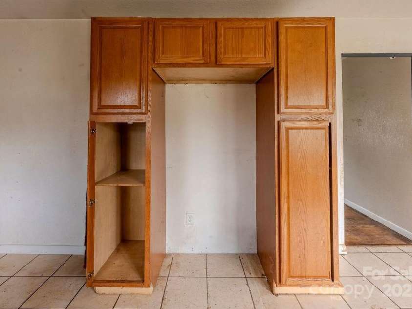 170 Clifton Avenue, Bryson City, NC 28713.  MLS# CAR4332126, YatesRealty ID 3517. 