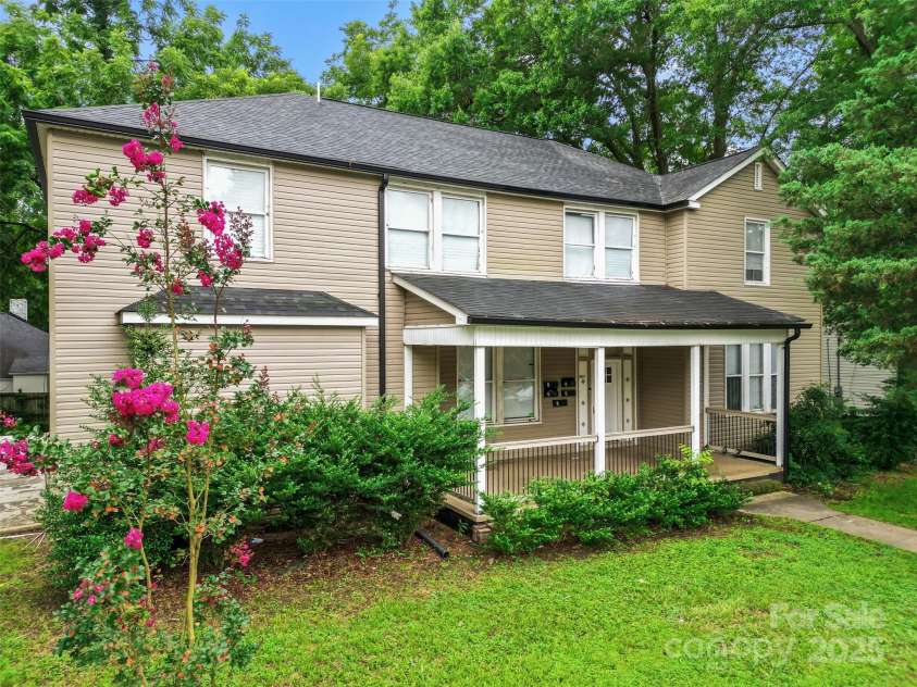 907 5th Avenue, Gastonia, NC 28052.  MLS# CAR4334256, YatesRealty ID 3517. 