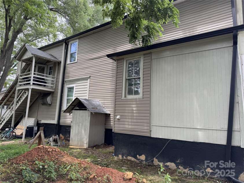 907 5th Avenue, Gastonia, NC 28052.  MLS# CAR4334256, YatesRealty ID 3517. 