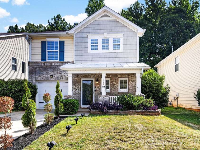 442 Tribune Drive, Charlotte, NC 28214.  MLS# CAR4399669, YatesRealty ID 35170. 
