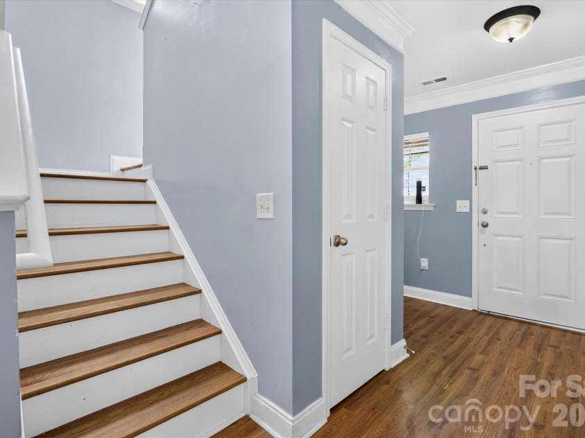 442 Tribune Drive, Charlotte, NC 28214.  MLS# CAR4399669, YatesRealty ID 35170. 