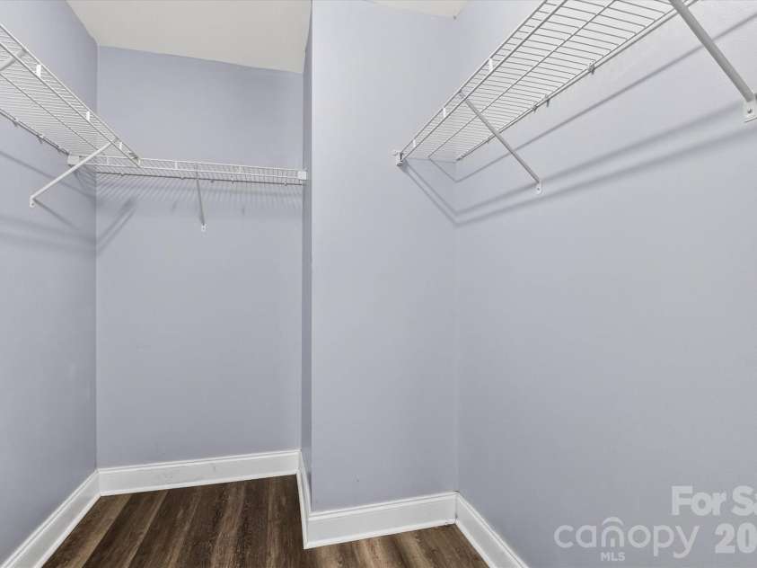 442 Tribune Drive, Charlotte, NC 28214.  MLS# CAR4399669, YatesRealty ID 35170. 