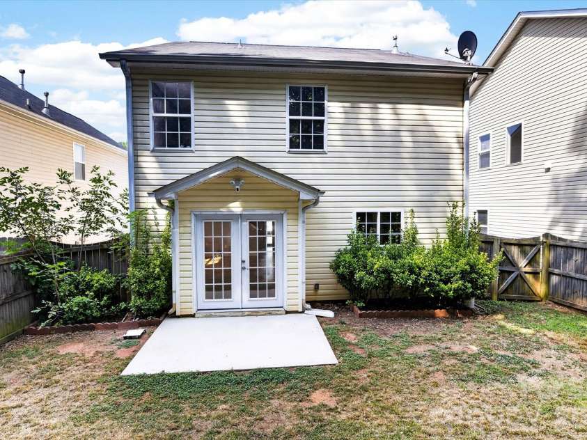 442 Tribune Drive, Charlotte, NC 28214.  MLS# CAR4399669, YatesRealty ID 35170. 