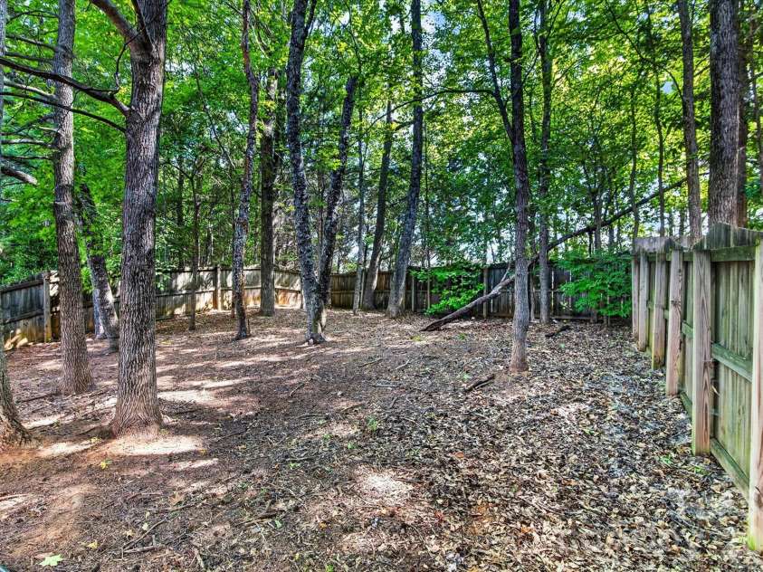 442 Tribune Drive, Charlotte, NC 28214.  MLS# CAR4399669, YatesRealty ID 35170. 