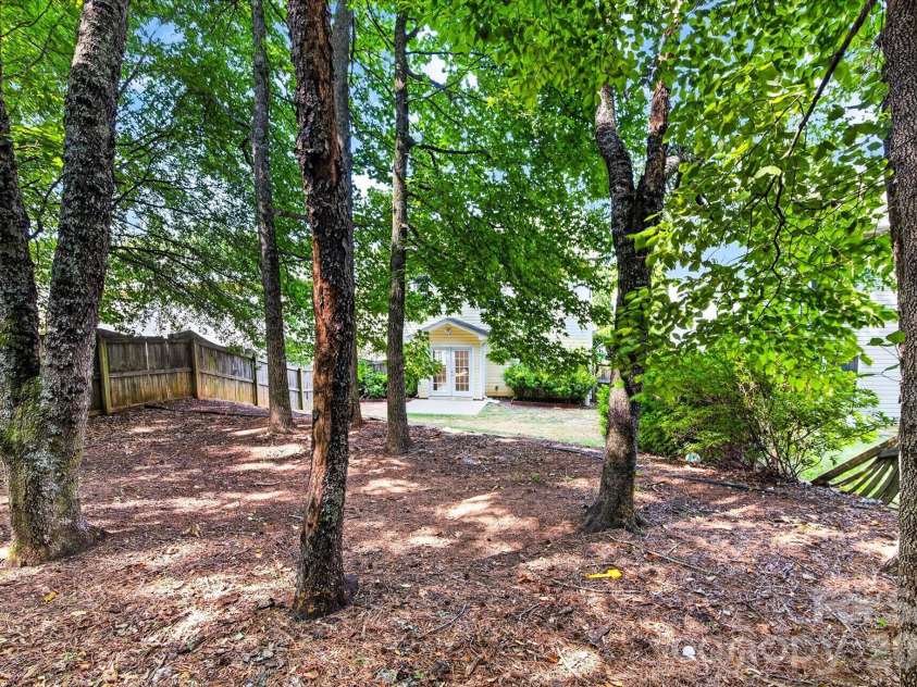 442 Tribune Drive, Charlotte, NC 28214.  MLS# CAR4399669, YatesRealty ID 35170. 