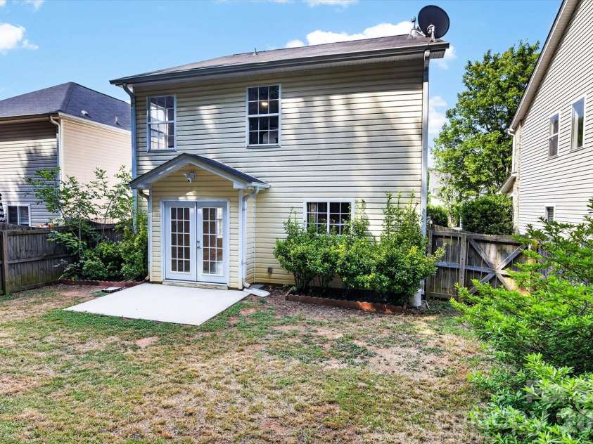 442 Tribune Drive, Charlotte, NC 28214.  MLS# CAR4399669, YatesRealty ID 35170. 