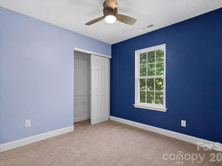 442 Tribune Drive, Charlotte, NC 28214.  MLS# CAR4399669, YatesRealty ID 35170. 