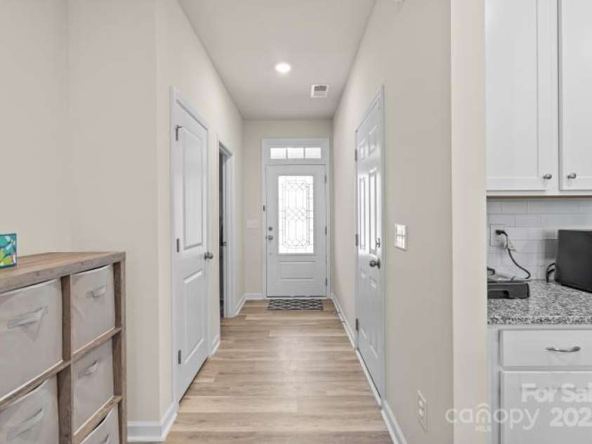 711 Still Oak Trail, Fort Mill, SC 29708.  MLS# CAR4291084, YatesRealty ID 35170. 