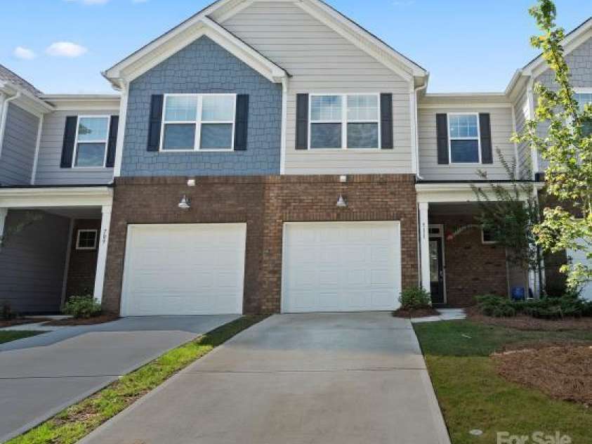 711 Still Oak Trail, Fort Mill, SC 29708.  MLS# CAR4291084, YatesRealty ID 35170. 