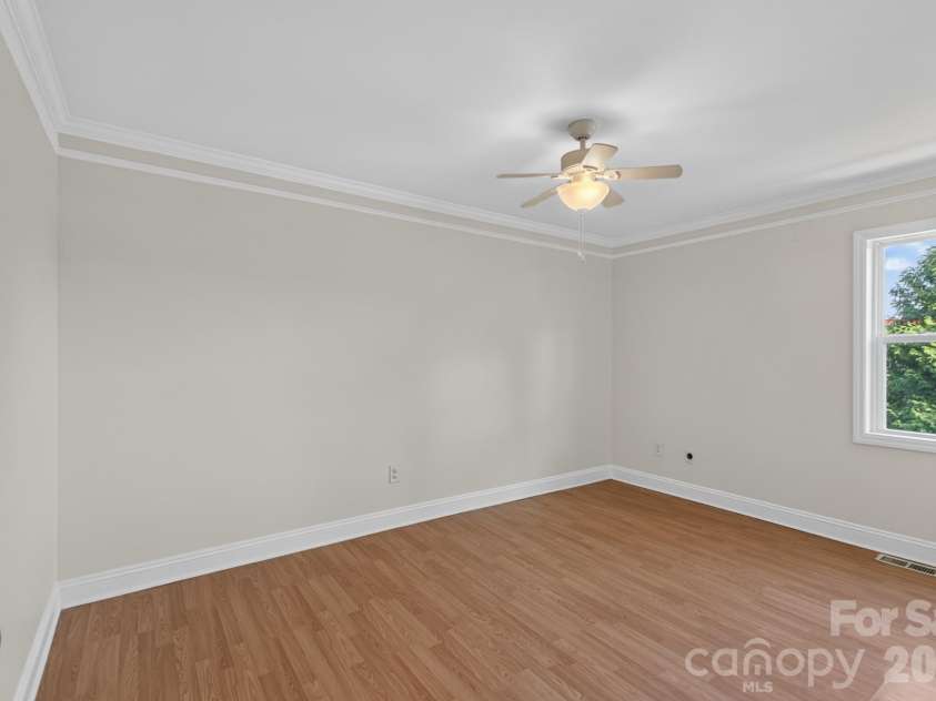 8904 Hunter Ridge Drive, Charlotte, NC 28226.  MLS# CAR4400418, YatesRealty ID 35172. 