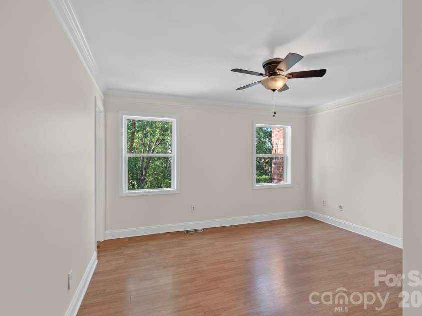 8904 Hunter Ridge Drive, Charlotte, NC 28226.  MLS# CAR4400418, YatesRealty ID 35172. 