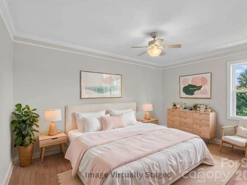 8904 Hunter Ridge Drive, Charlotte, NC 28226.  MLS# CAR4400418, YatesRealty ID 35172. 