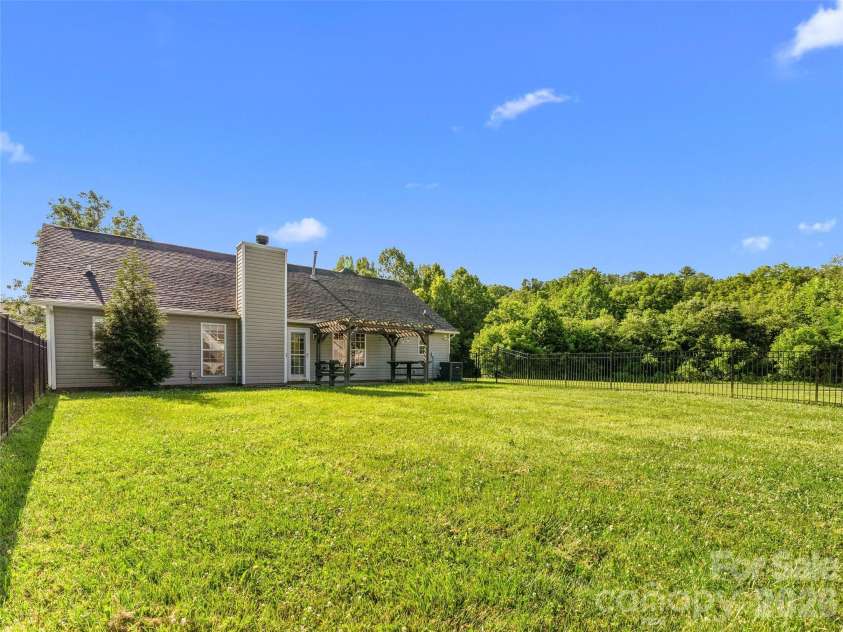 222 Misty Valley Way, Fletcher, NC 28732.  MLS# CAR4398209, YatesRealty ID 35173. 