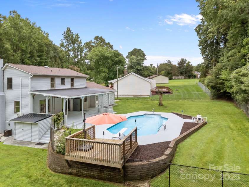 535 Brook Circle, Salisbury, NC 28147.  MLS# CAR4291683, YatesRealty ID 35173. 