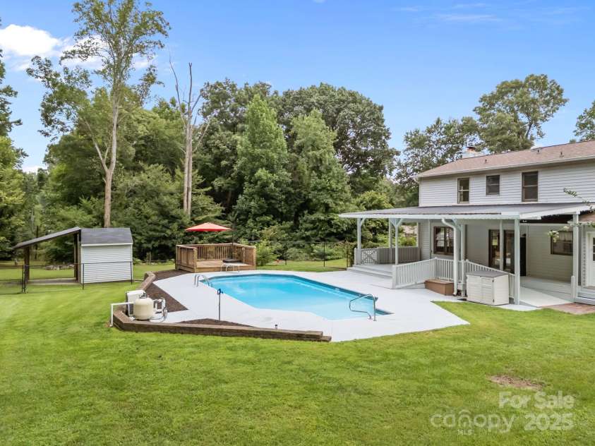 535 Brook Circle, Salisbury, NC 28147.  MLS# CAR4291683, YatesRealty ID 35173. 
