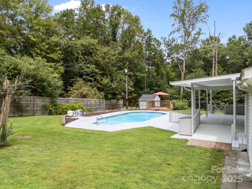 535 Brook Circle, Salisbury, NC 28147.  MLS# CAR4291683, YatesRealty ID 35173. 