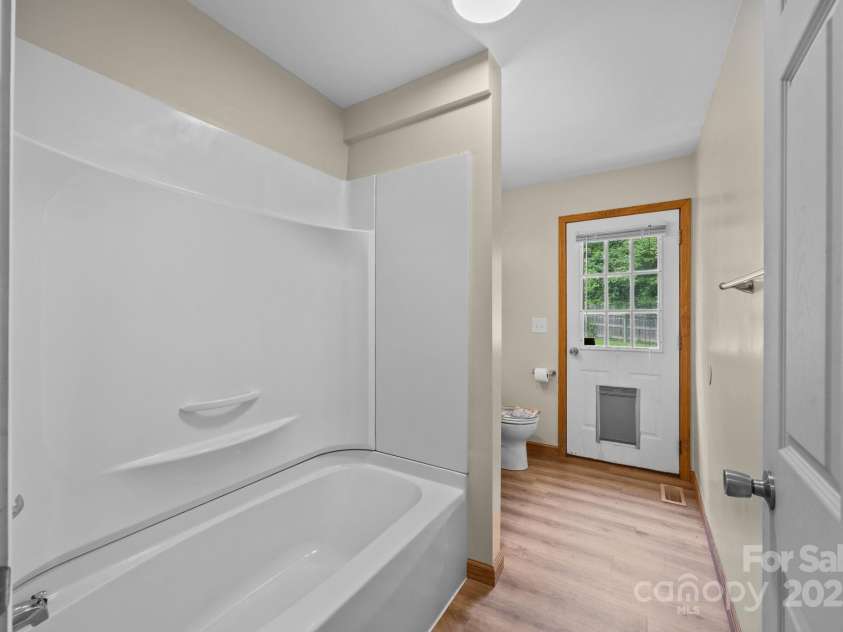 535 Brook Circle, Salisbury, NC 28147.  MLS# CAR4291683, YatesRealty ID 35173. 