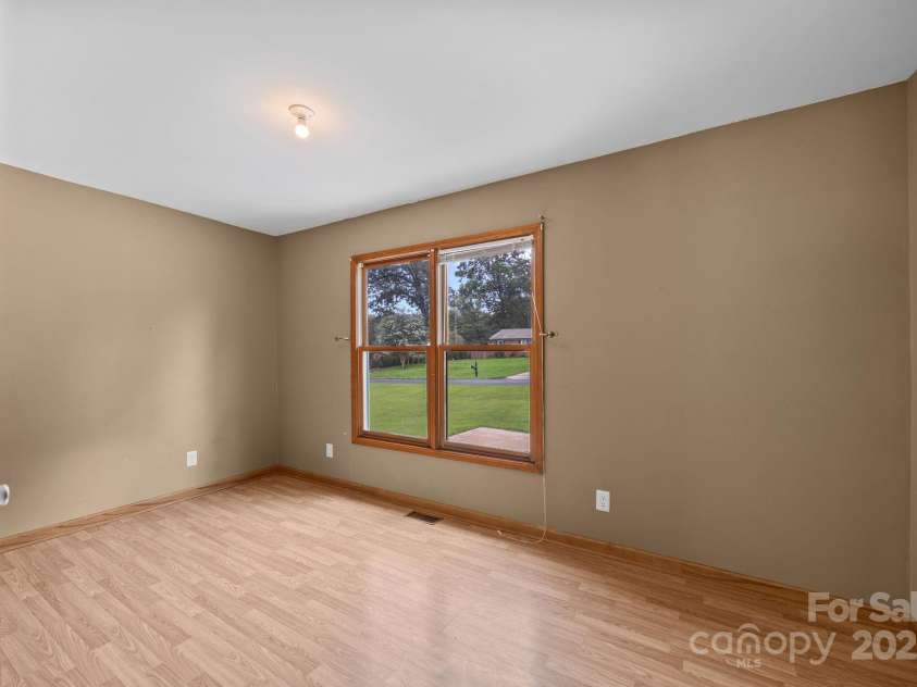 535 Brook Circle, Salisbury, NC 28147.  MLS# CAR4291683, YatesRealty ID 35173. 