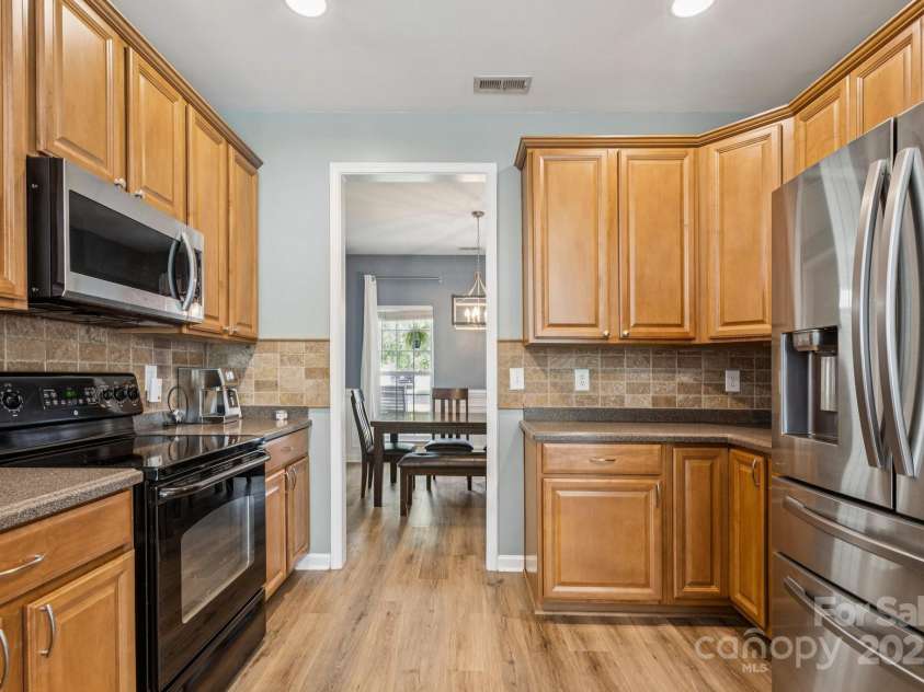 326 Chorus Road, Fort Mill, SC 29715.  MLS# CAR4280582, YatesRealty ID 35174. 