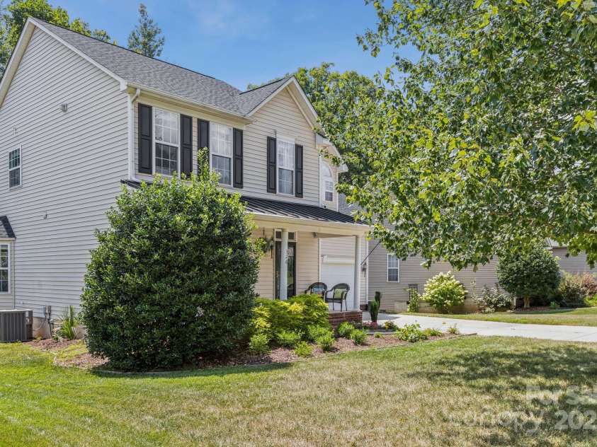 326 Chorus Road, Fort Mill, SC 29715.  MLS# CAR4280582, YatesRealty ID 35174. 