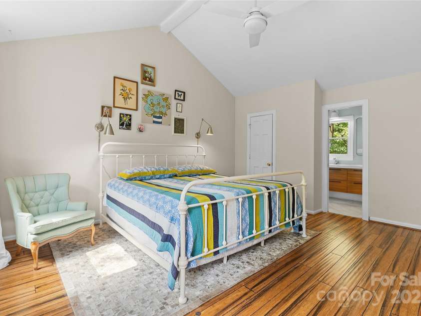 2359 Fernridge Lane, Matthews, NC 28105.  MLS# CAR4296338, YatesRealty ID 35175. Primary bedroom