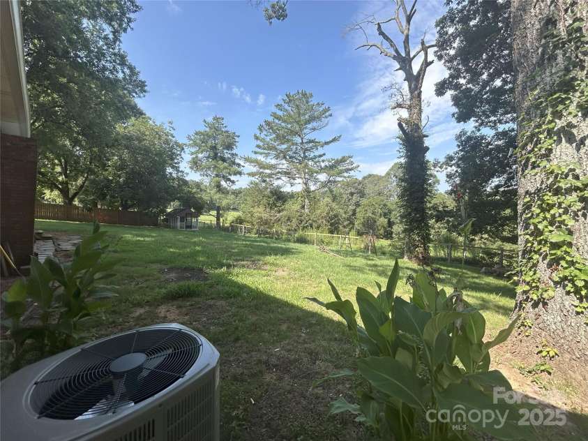 370 Ford Road, Salisbury, NC 28147.  MLS# CAR4285993, YatesRealty ID 35177. 