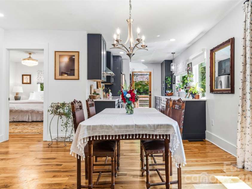 9 Bramlett Court, Asheville, NC 28806.  MLS# CAR4395121, YatesRealty ID 35178. 