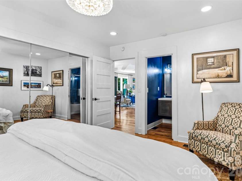 9 Bramlett Court, Asheville, NC 28806.  MLS# CAR4395121, YatesRealty ID 35178. 