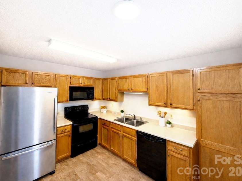 4603 Breakers Lane, Asheville, NC 28806.  MLS# CAR4315924, YatesRealty ID 3518. 