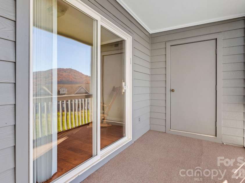 4603 Breakers Lane, Asheville, NC 28806.  MLS# CAR4315924, YatesRealty ID 3518. Screen In Porch