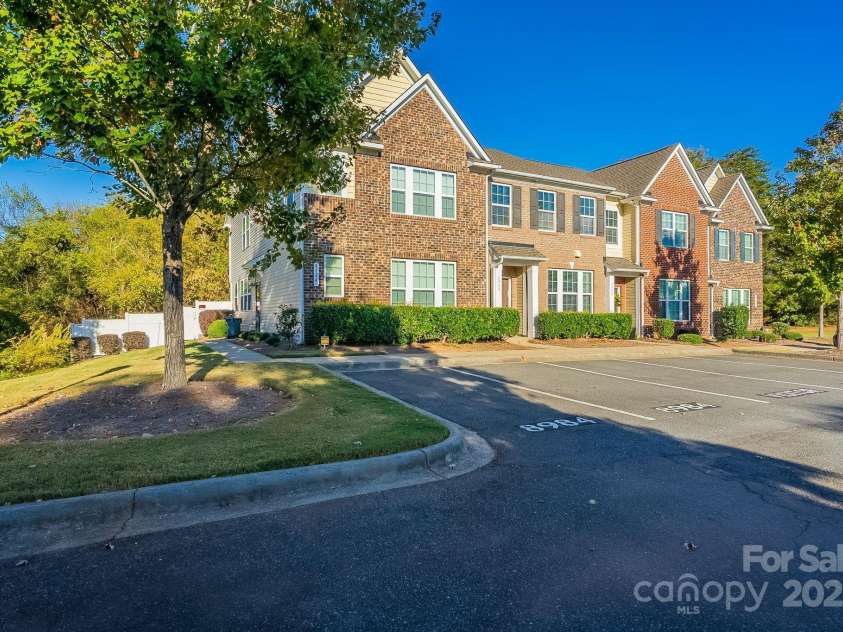 8988 Lanark Lane, Fort Mill, SC 29707.  MLS# CAR4317886, YatesRealty ID 3518. 