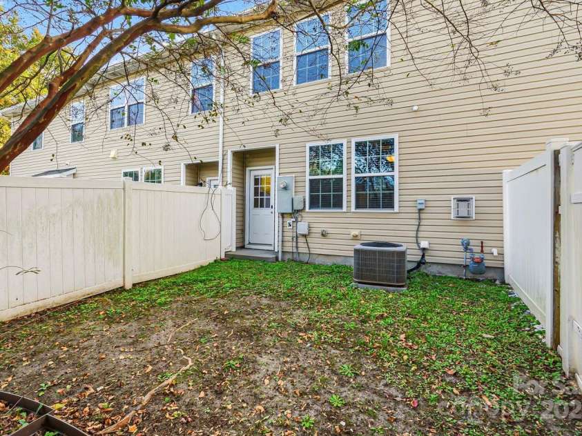 8988 Lanark Lane, Fort Mill, SC 29707.  MLS# CAR4317886, YatesRealty ID 3518. 