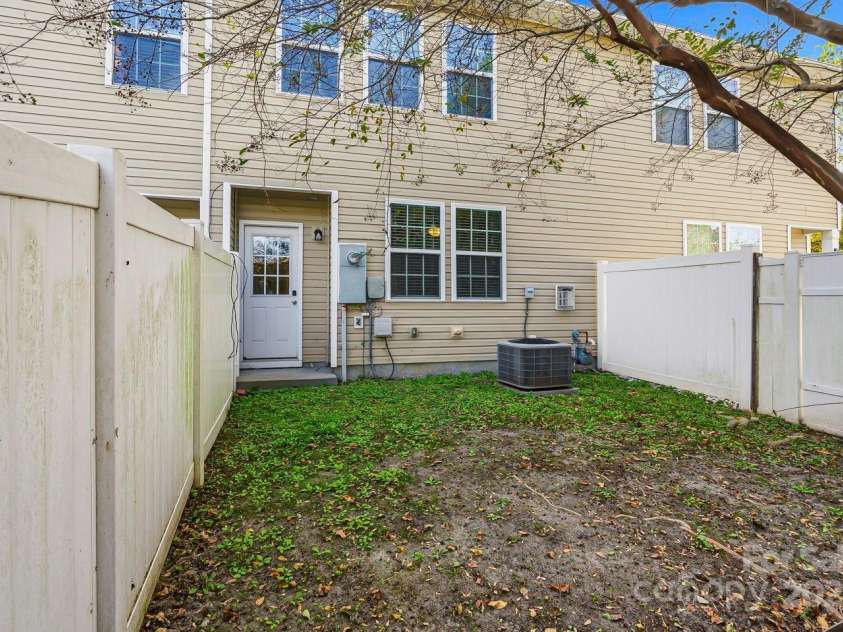 8988 Lanark Lane, Fort Mill, SC 29707.  MLS# CAR4317886, YatesRealty ID 3518. 