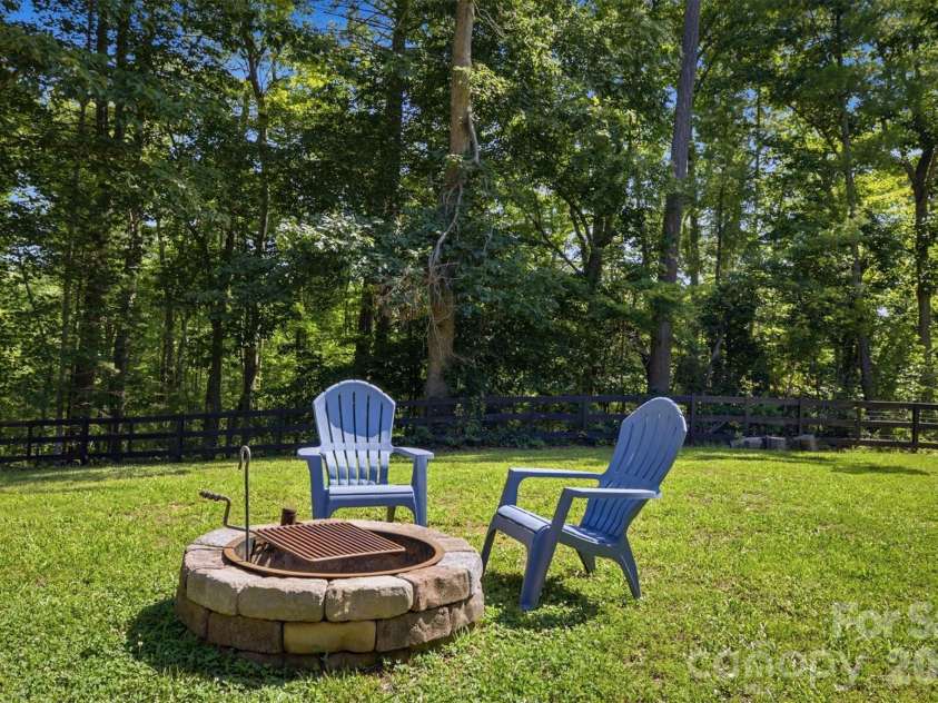 2064 Old Nc 18 None, Morganton, NC 28655.  MLS# CAR4397124, YatesRealty ID 35181. Outbuilding