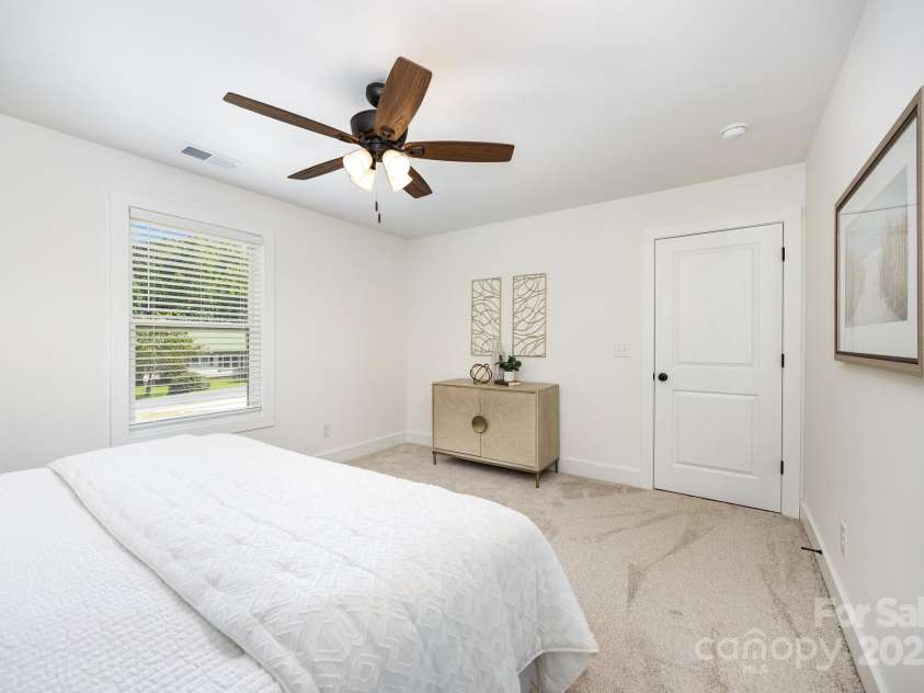 210 Pinecrest Street, Salisbury, NC 28147.  MLS# CAR4283677, YatesRealty ID 35181. 
