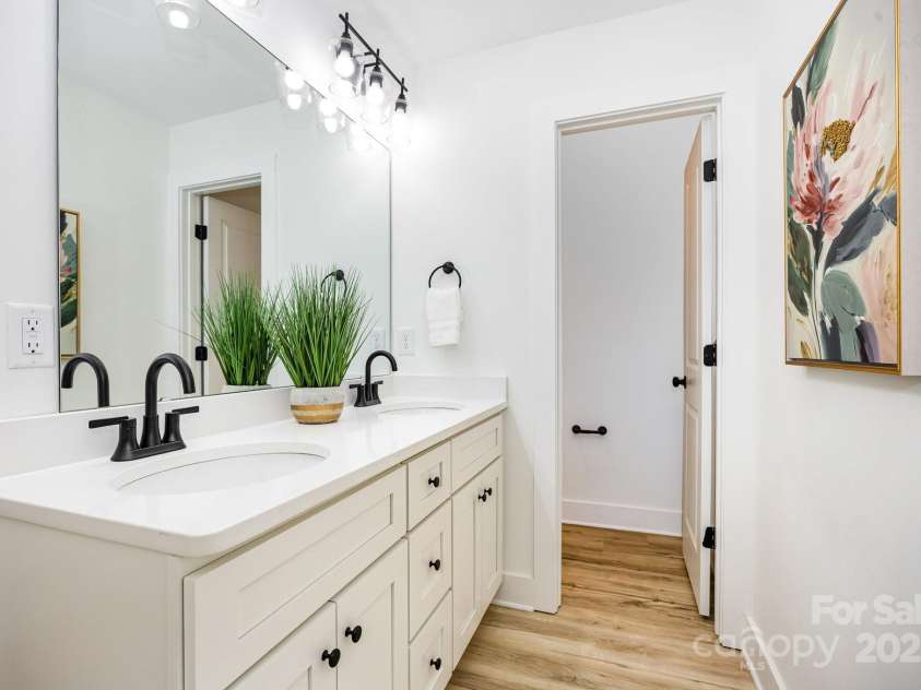 210 Pinecrest Street, Salisbury, NC 28147.  MLS# CAR4283677, YatesRealty ID 35181. 