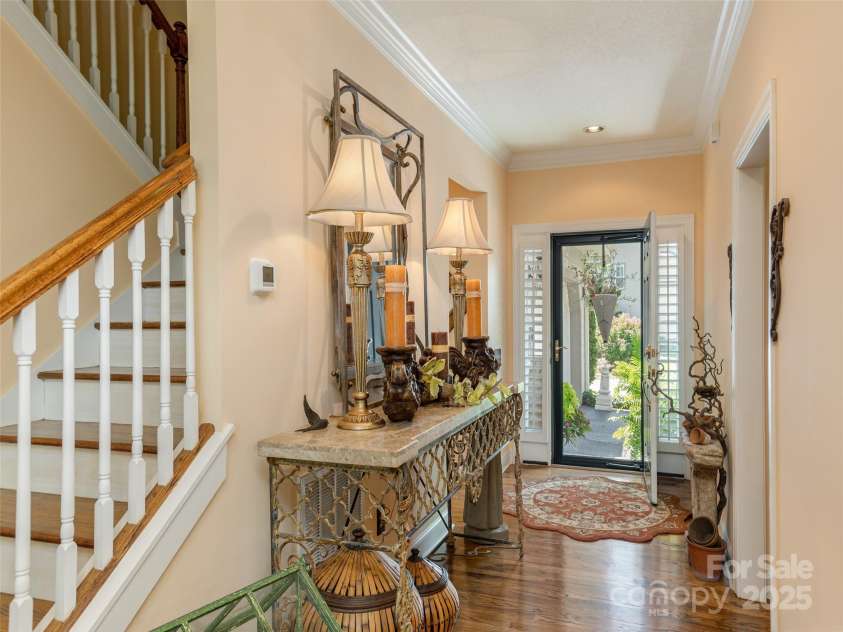 287 Towne Place Drive, Hendersonville, NC 28792.  MLS# CAR4296250, YatesRealty ID 35183. 