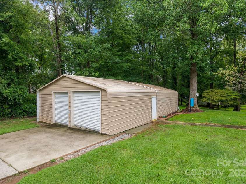 1945 Jim McCarter Road, Clover, SC 29710.  MLS# CAR4272277, YatesRealty ID 35184. Large, detached garage