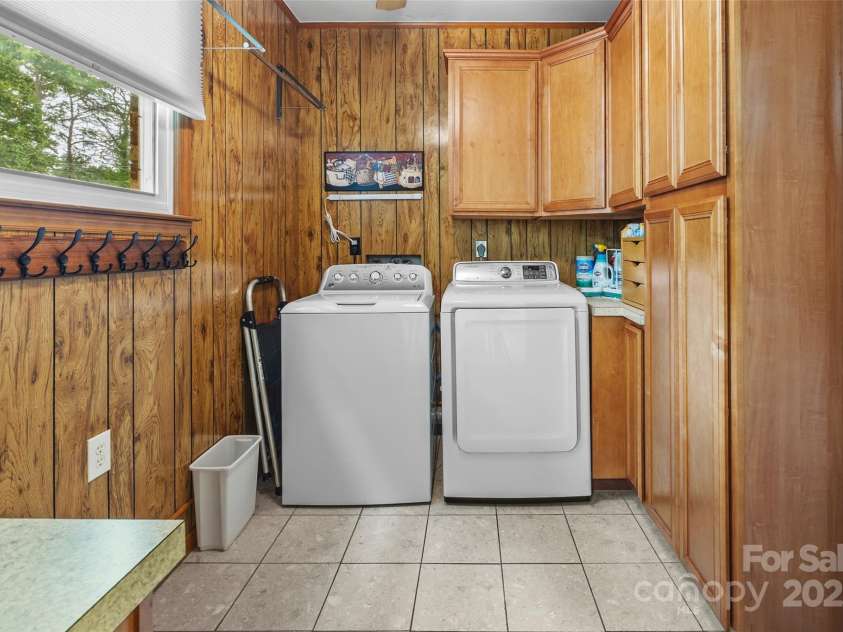 1945 Jim McCarter Road, Clover, SC 29710.  MLS# CAR4272277, YatesRealty ID 35184. Laundry / Mud Room