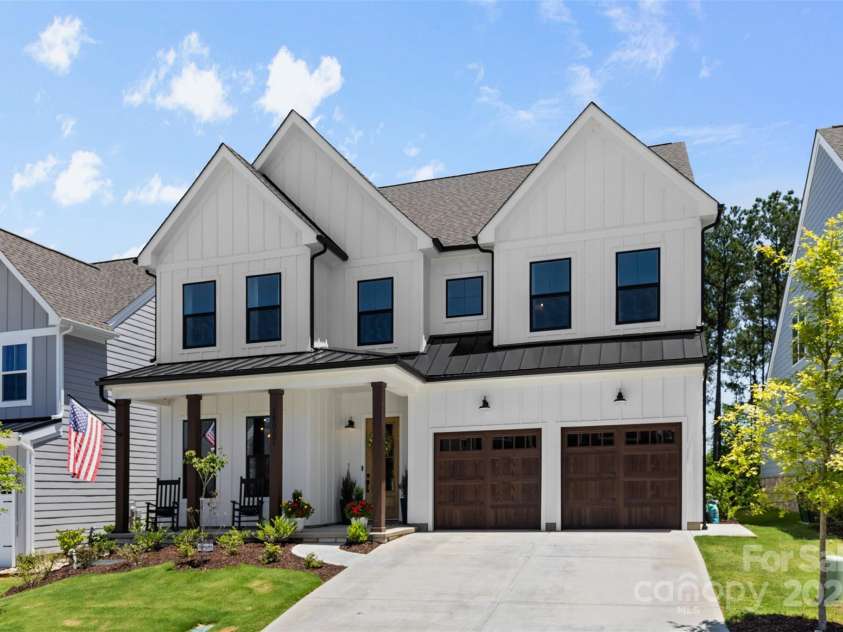 18027 Wilbanks Drive, Charlotte, NC 28278.  MLS# CAR4274393, YatesRealty ID 35186. 